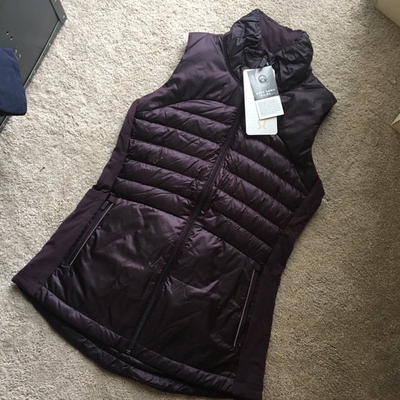 lululemon athletica Jackets & Blazers - Lululemon NEW Black Cherry Down For a Run Vest 8